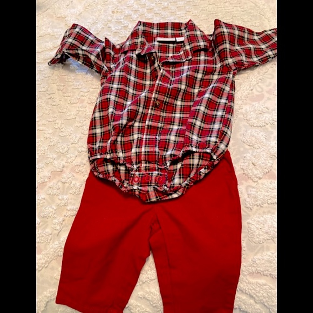 L@@k.  NWOT  Adorable Children’s Place Boy’s 2 Pc  Set Shirt & Jeans size 0-6 Mt